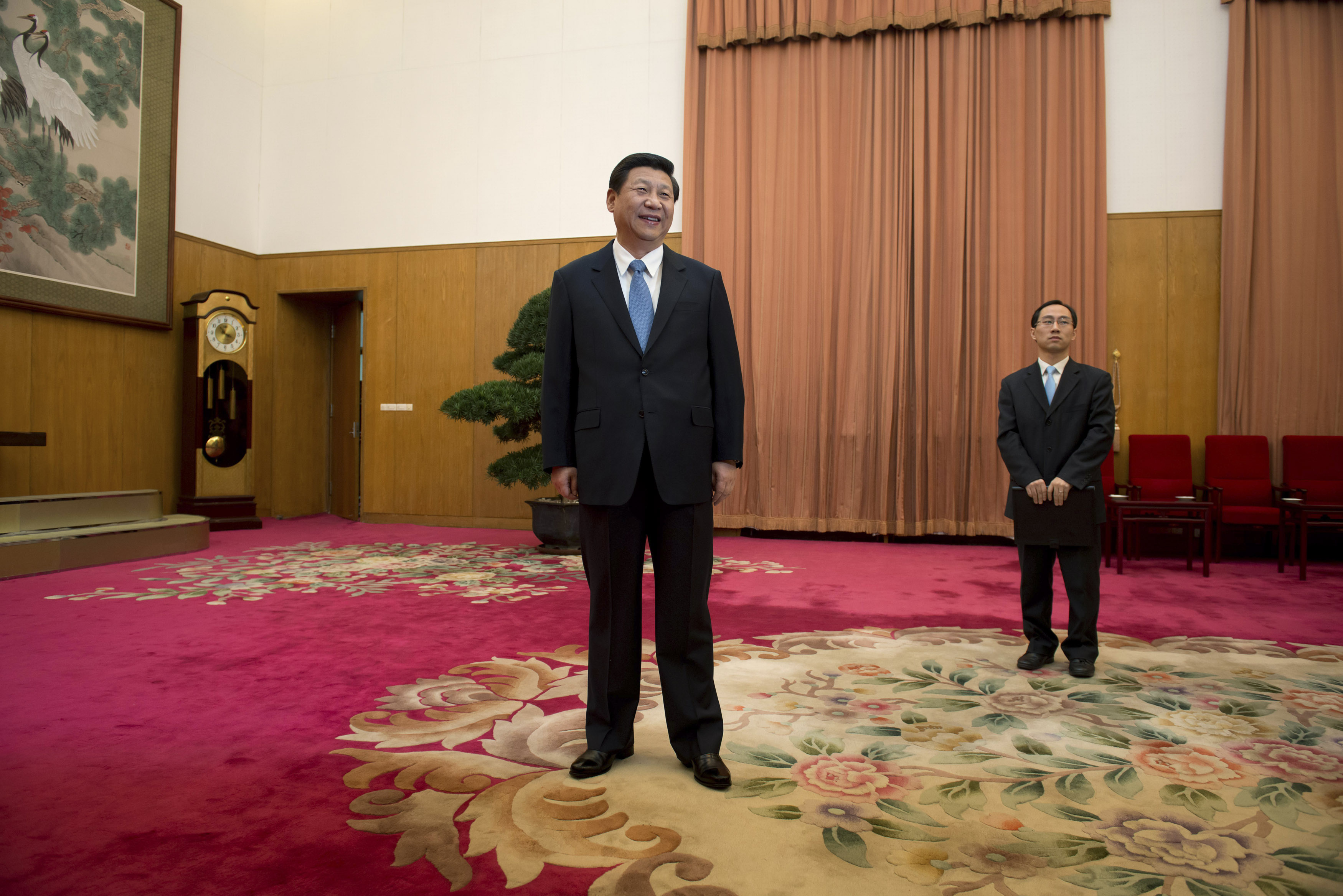 2012.12.13.Xi.Xinping.standing