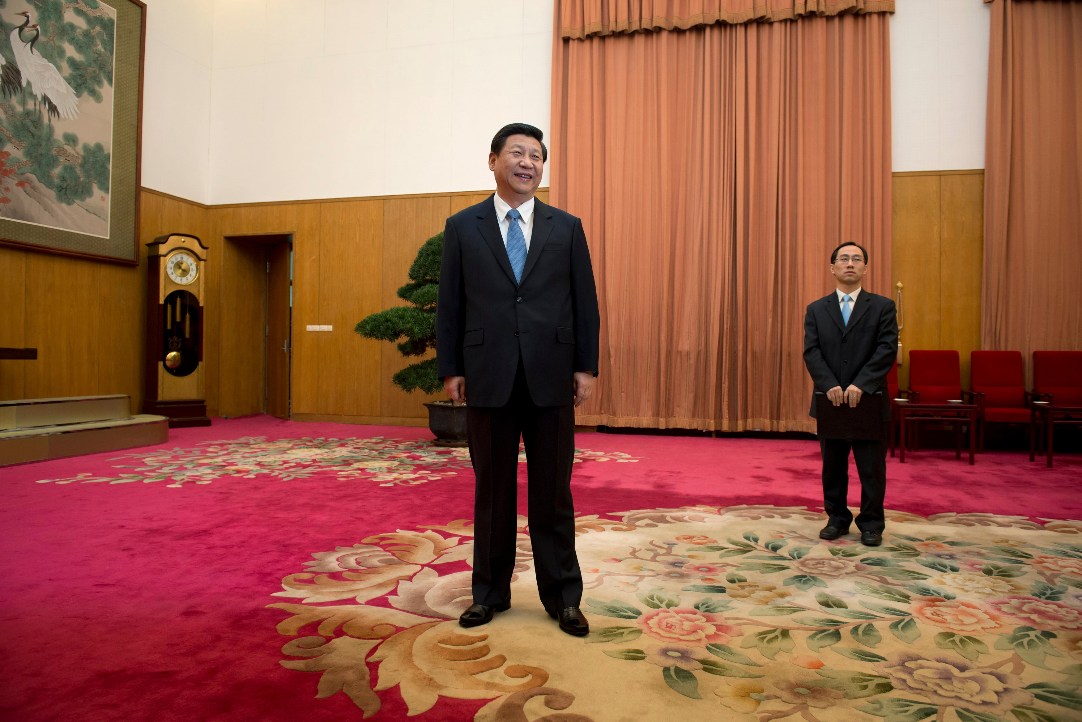 2012.12.13.Xi.Xinping.standing