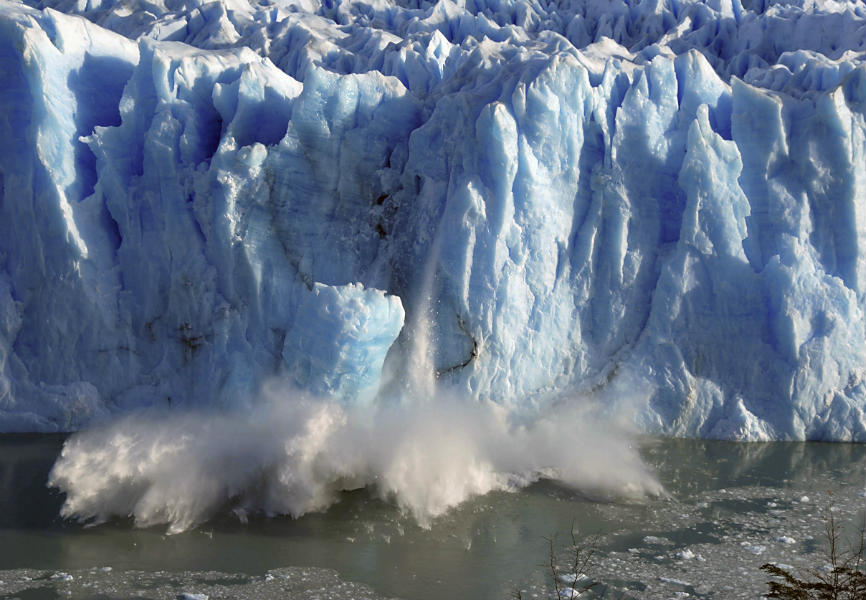 A collapsing ice shelf. REUTERS.