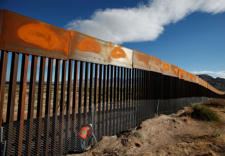 2016.11.09.US.Mexico.border.wall.main.image