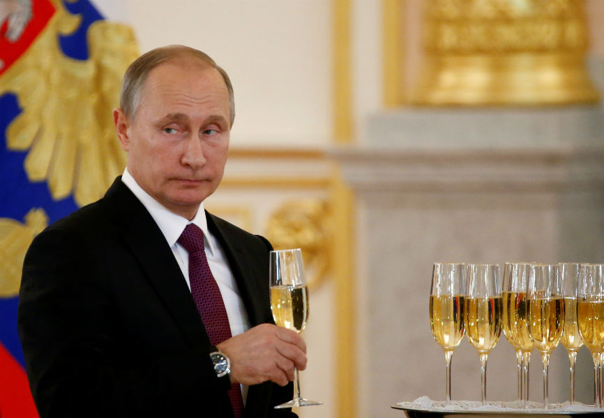 Putin_Champagne_Main 