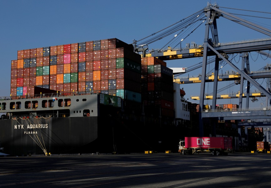 Shipping containers at the Port of Los Angeles. REUTERS.